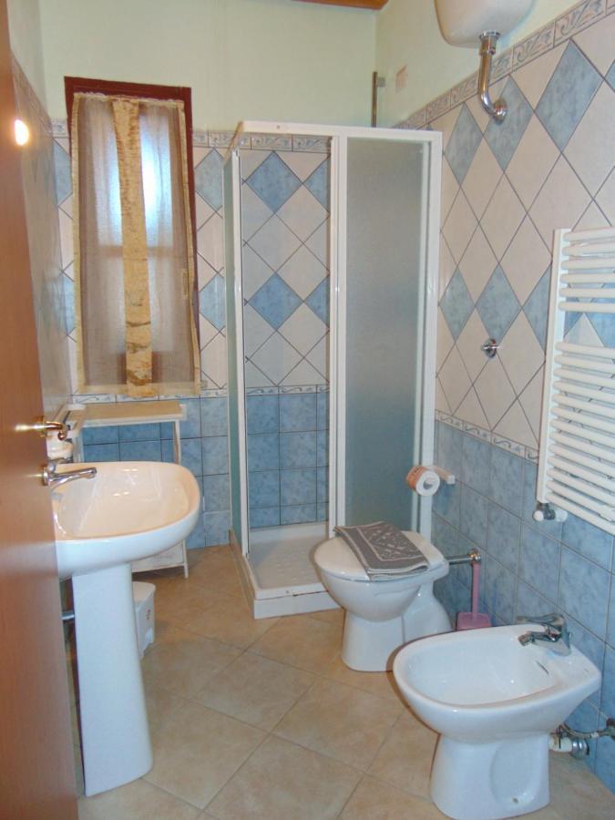Bed and Breakfast La Contea Сант'Анна-Аррези Экстерьер фото